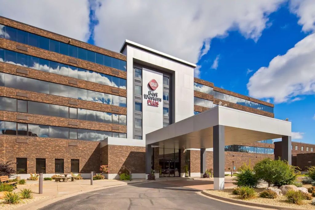 Best Western Plus Kelly Inn
